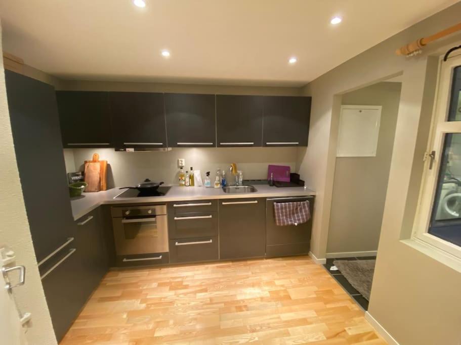 Apartamento Koslig Leilighet I Bergens Smoroye Exterior foto